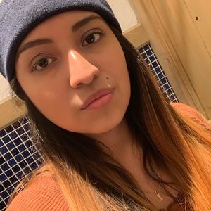 Meet your Posher, Itzel